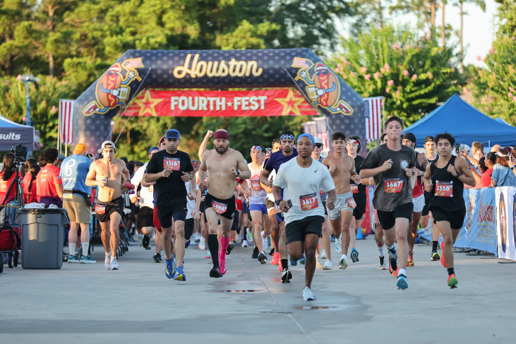 Runners and spectators at a Houston Fourth Fest start line